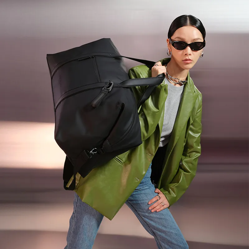 Gaston Luga Recycled Polyester Travel Bag 59L Unisex Elegant Black/Light Taupe-2