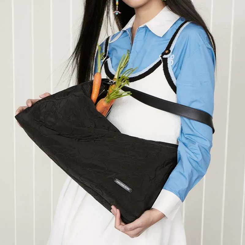 AMAZING SONG Crossbody Bags-3