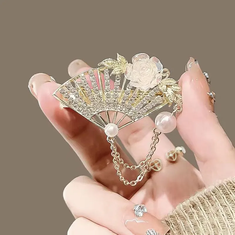 DAN DREAM Alloy Hair Clips Women's-3
