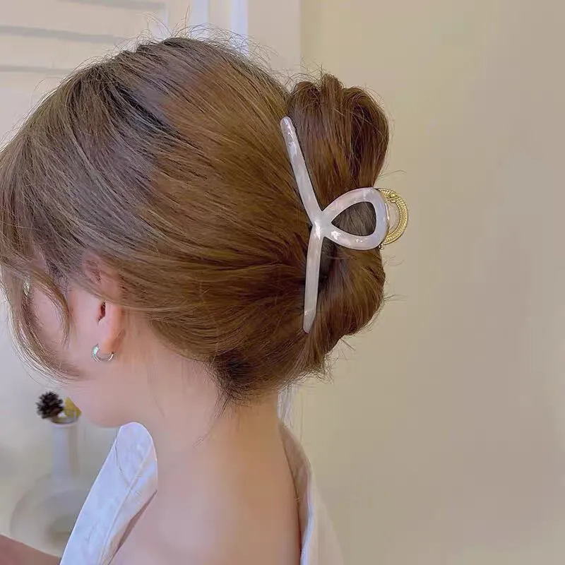 DAN DREAM Resin Hair Clips Women's-2