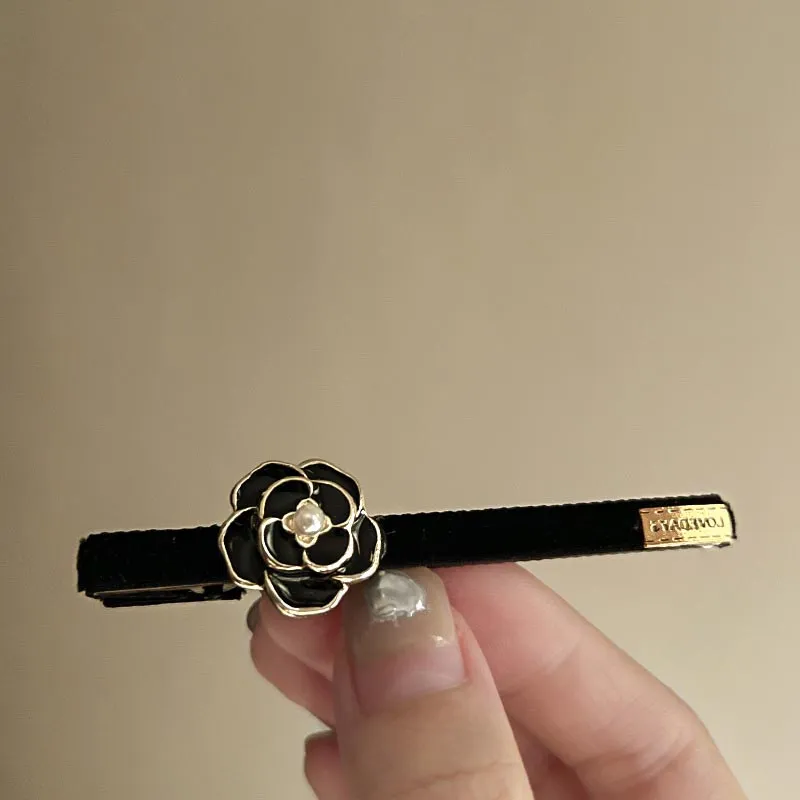 DAN DREAM Velour Hair Clips Women's-4