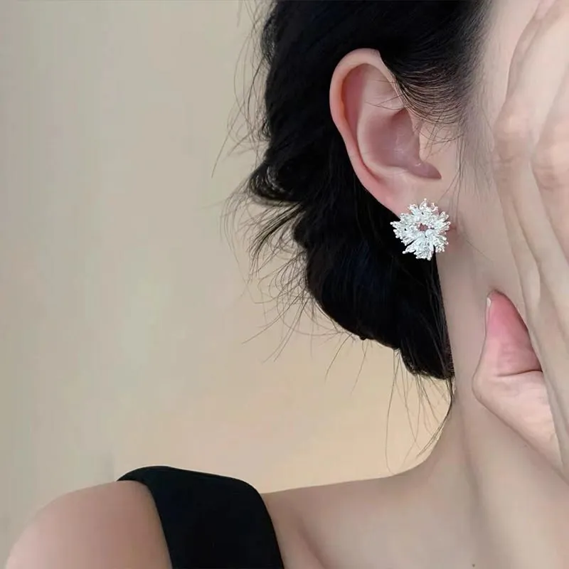 DAN DREAM Shell Pearl Pearl Earrings Women's-1