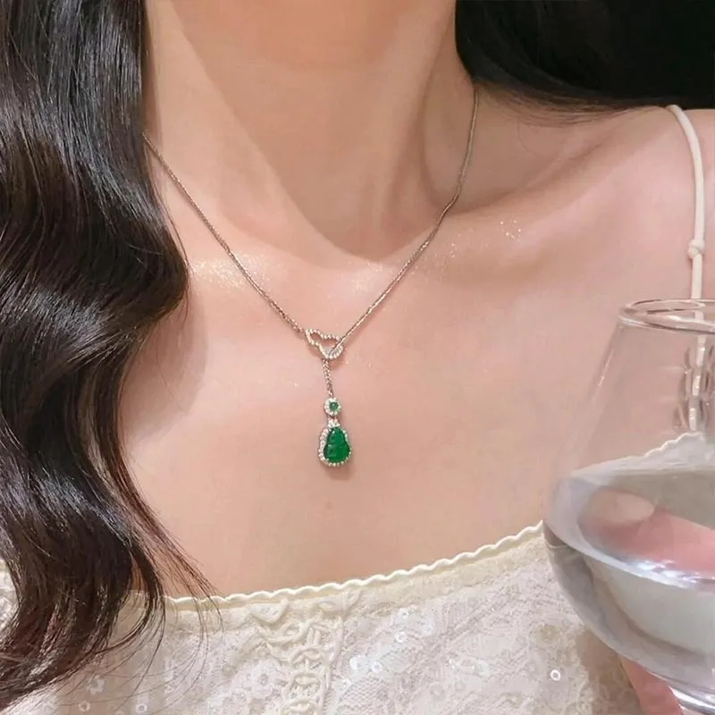 DAN DREAM Chalcedony Necklaces Women's-3