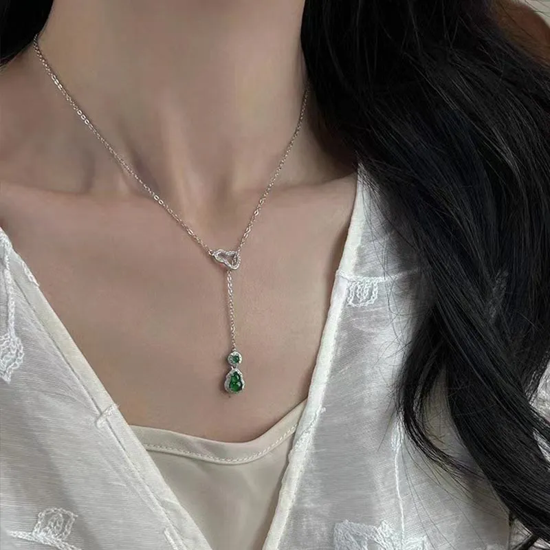 DAN DREAM Chalcedony Necklaces Women's-4