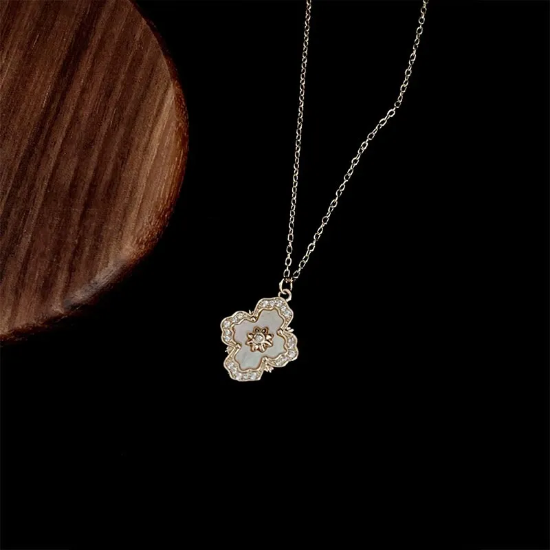 SHARK BABY Mother Of Pearl Necklaces Women's-7