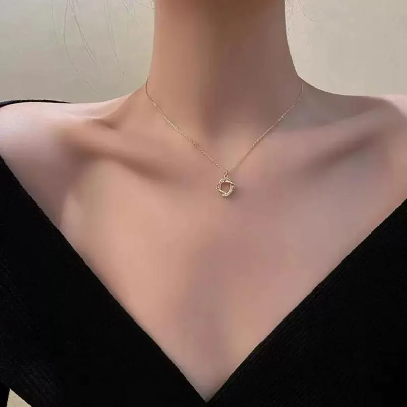 SHARK BABY Alloy Necklaces Women's-3