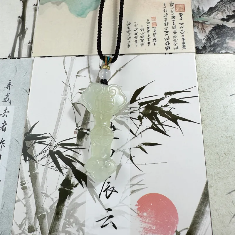 Tang Zhi Serpentine Jade Necklaces Unisex-8