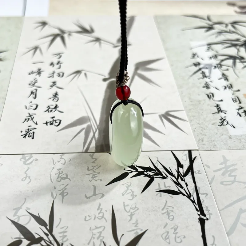 Tang Zhi Serpentine Jade Necklaces Unisex-3
