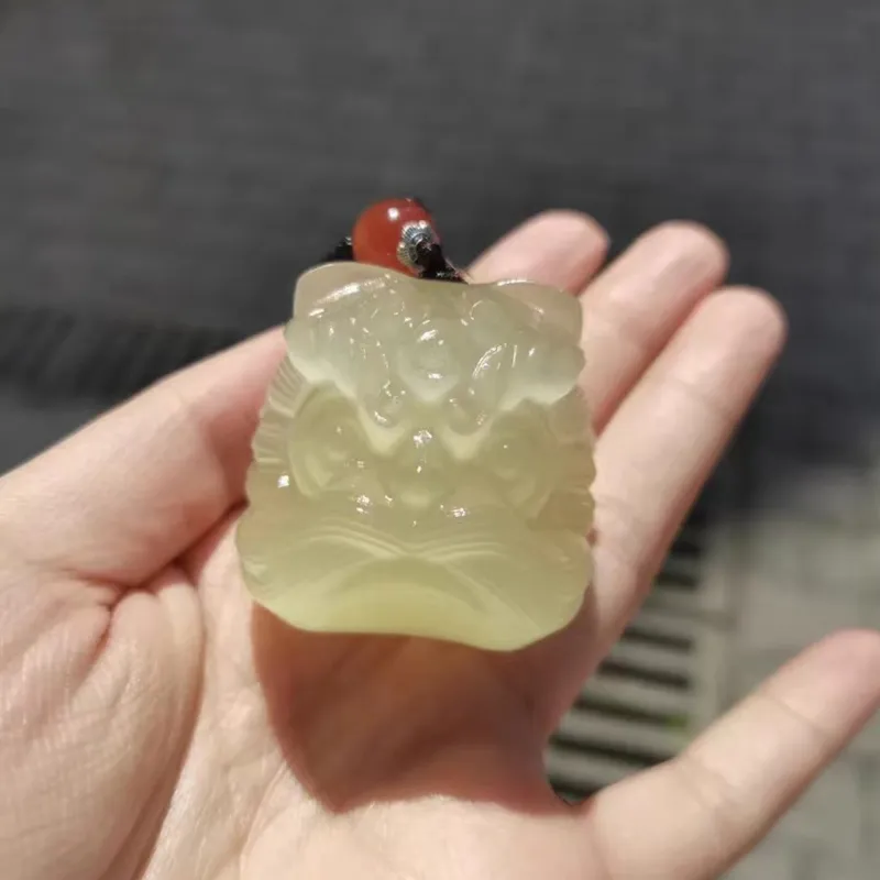 Tang Zhi Shetai Jade Ornaments Unisex-2