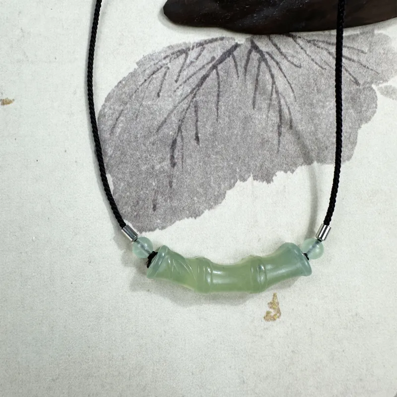 Tang Zhi Serpentine Jade Necklaces Unisex-3