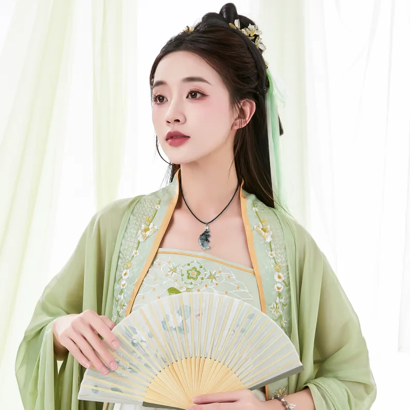 Tang Zhi Serpentine Jade Necklaces Unisex-2