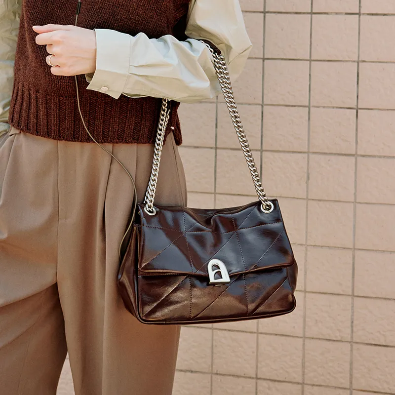 LA FESTIN Shoulder Bags-1