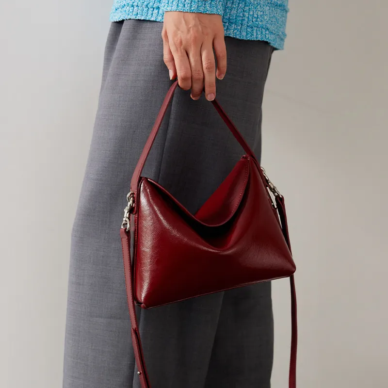 LA FESTIN Oil Wax Cow Leather Bucket Bag, One Shoulder Handbag Women's Knight Black/Raffia Red/Aurora Silver-4