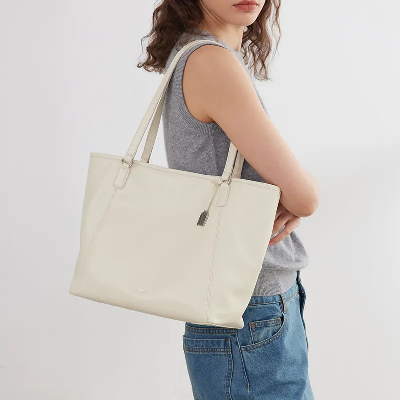 LA FESTIN Shoulder Bags-6