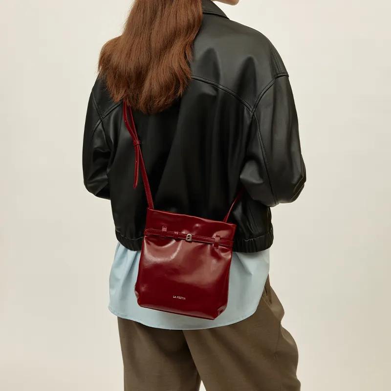 LA FESTIN Top Grain Cow Leather Crossbody Bag, Shoulder Bag, Bucket Bag Trumpets Women's Ancora Red/Twilight Black-3