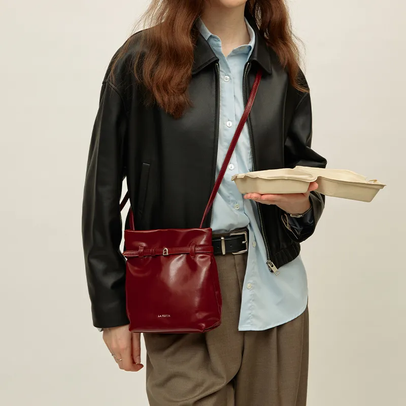 LA FESTIN Top Grain Cow Leather Crossbody Bag, Shoulder Bag, Bucket Bag Trumpets Women's Ancora Red/Twilight Black-4