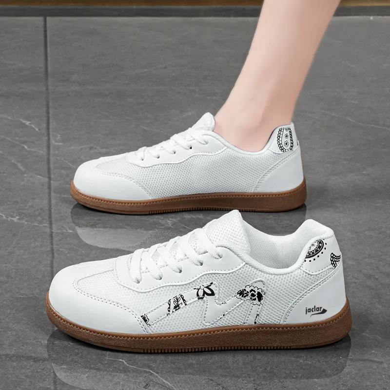 JACLAR Anti Slip Wear Resistant Low Top Skateboard Shoes Women's White-2