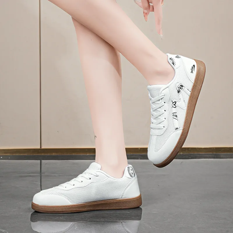 JACLAR Anti Slip Wear Resistant Low Top Skateboard Shoes Women's White-4