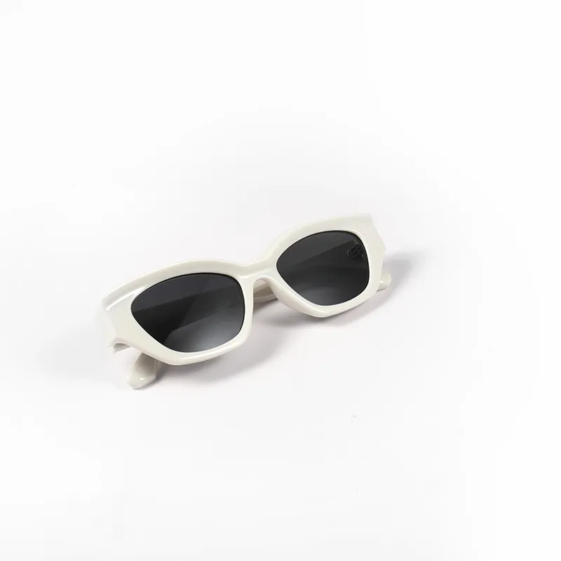 VEGOOS TR/Memory Plastic Cat Eye Sunglasses Women's-1