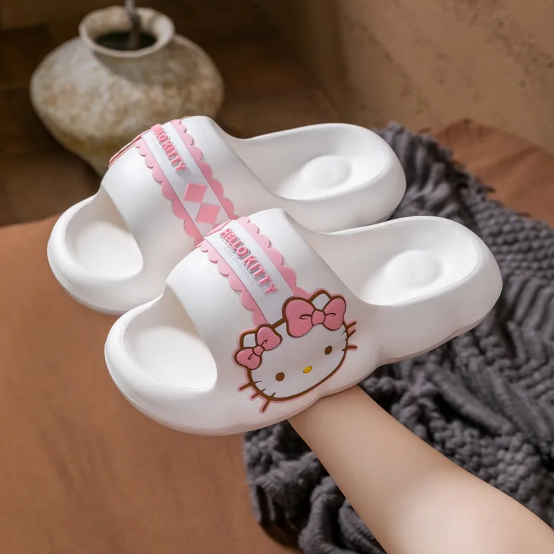 Hello Kitty Slippers / Home Slippers-1