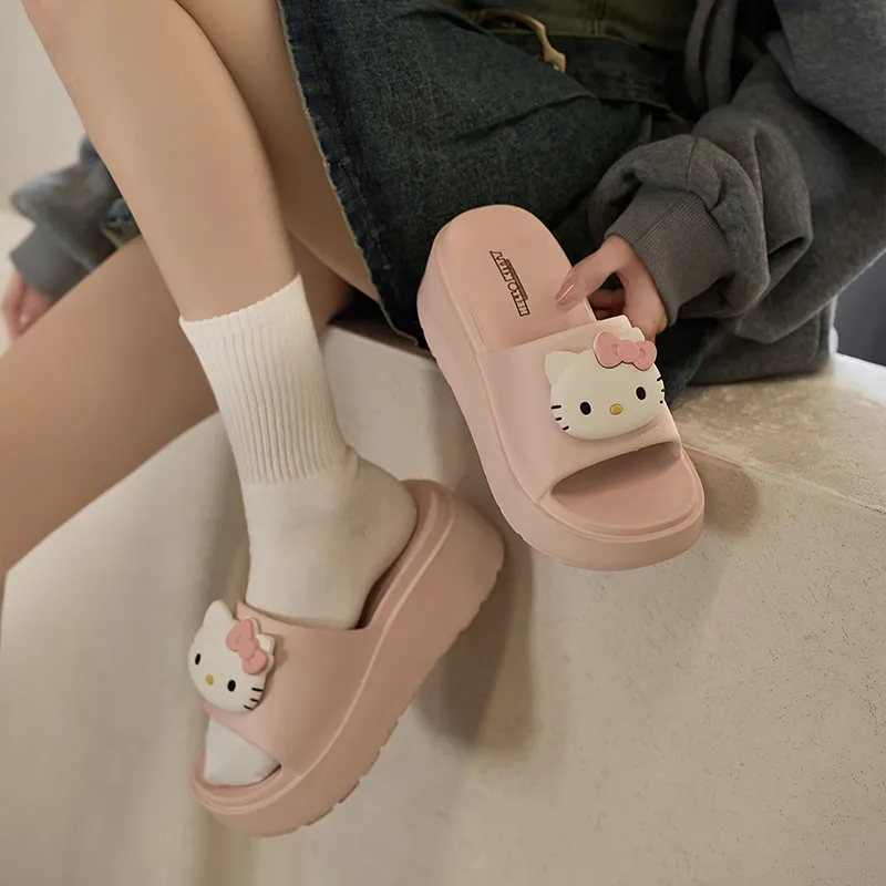 Sanrio Kulomi Slippers / Home Slippers-1
