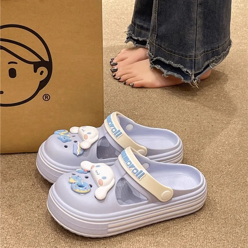 Hello Kitty Slippers / Home Slippers-16