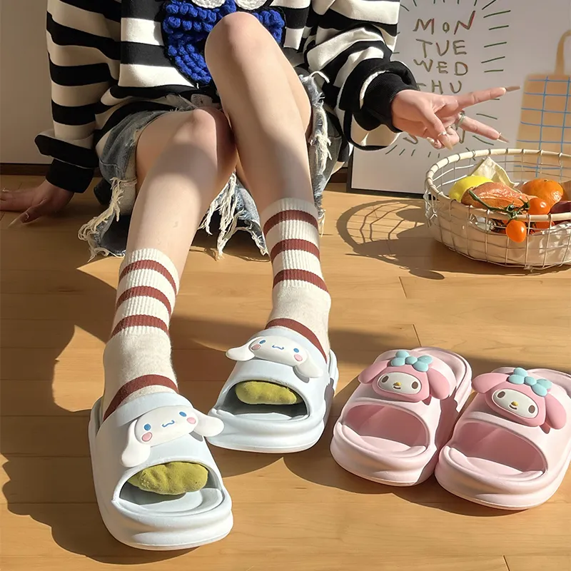 Sanrio Hello Kitty Slippers / Home Slippers-4