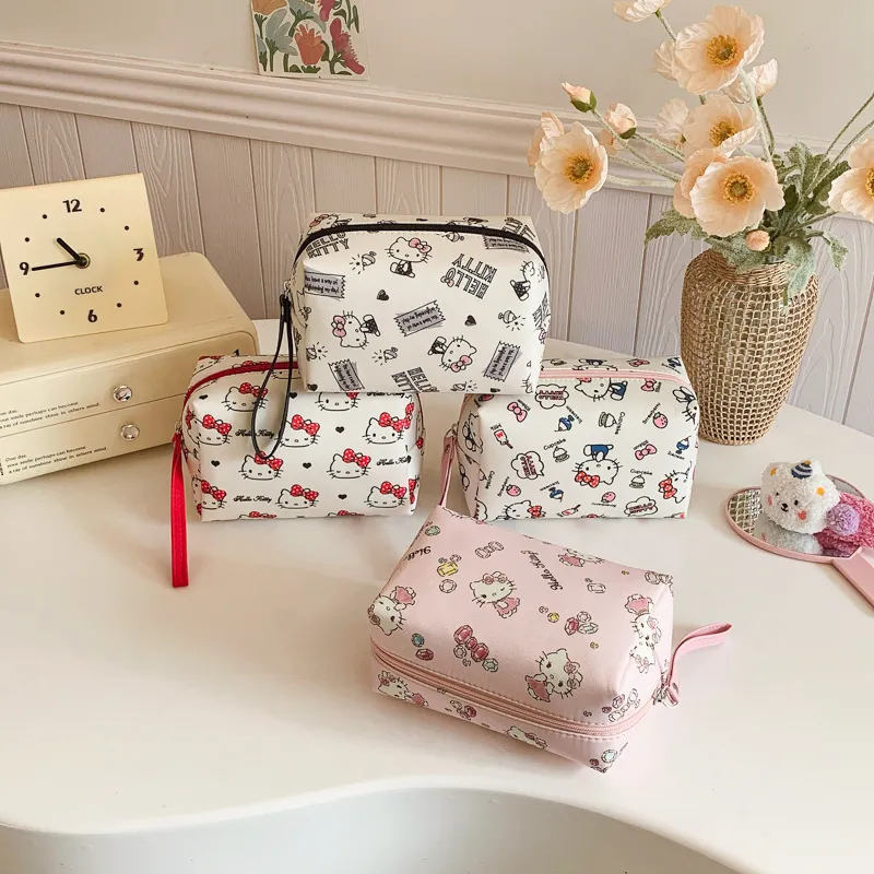 Sanrio Hello Kitty Canvas Makeup Bag Women's Red-4