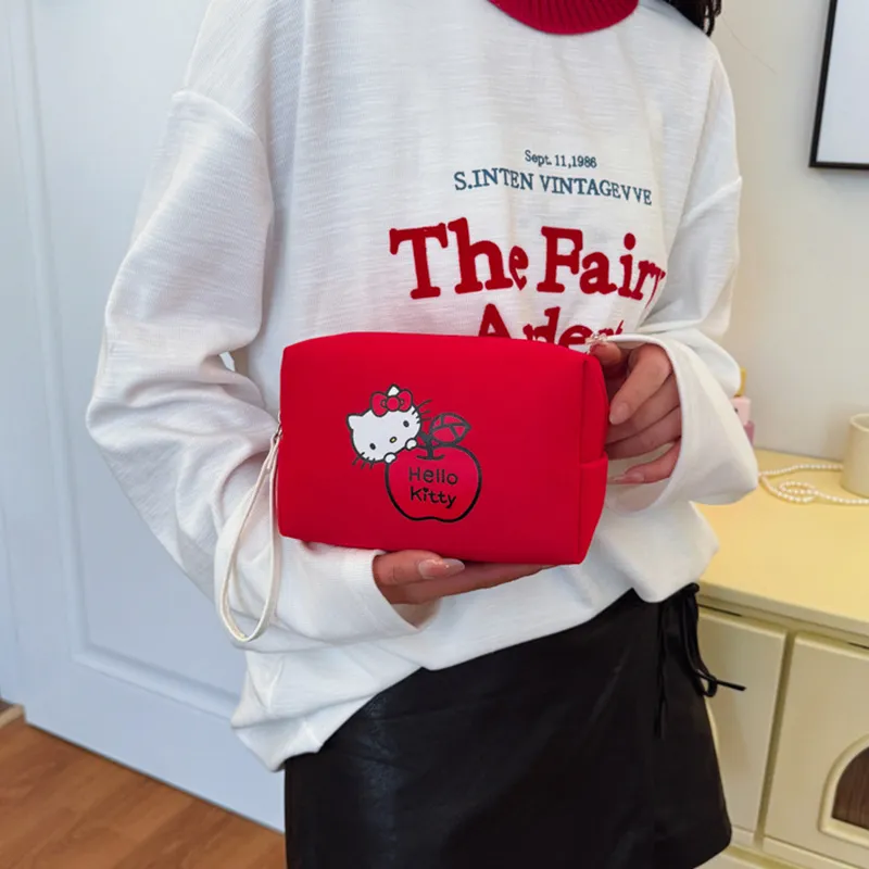 Sanrio Hello Kitty Fabric Clutch Women's Red-5