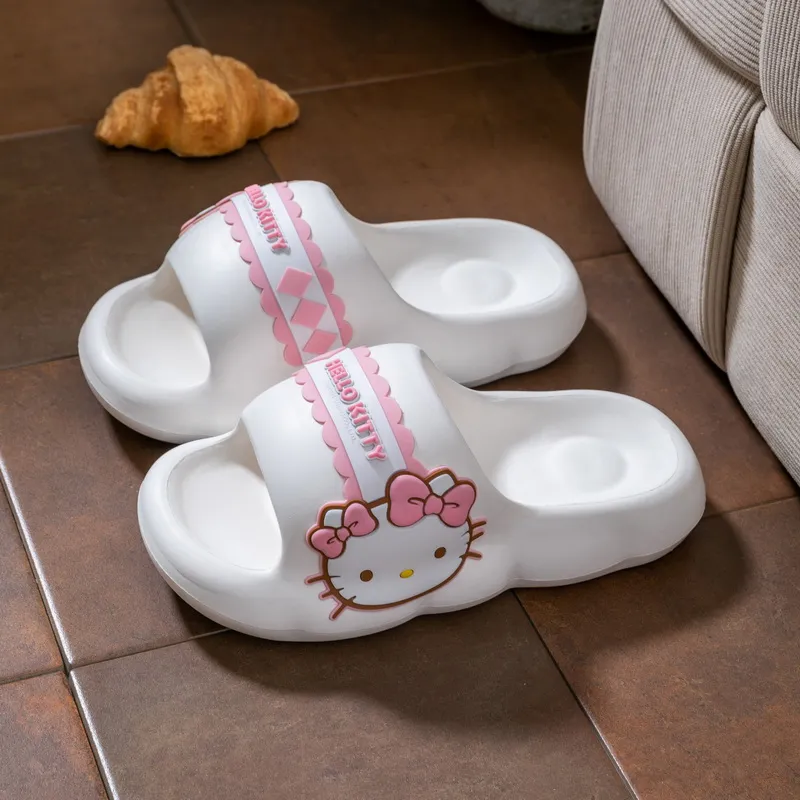 Hello Kitty Slippers / Home Slippers-2