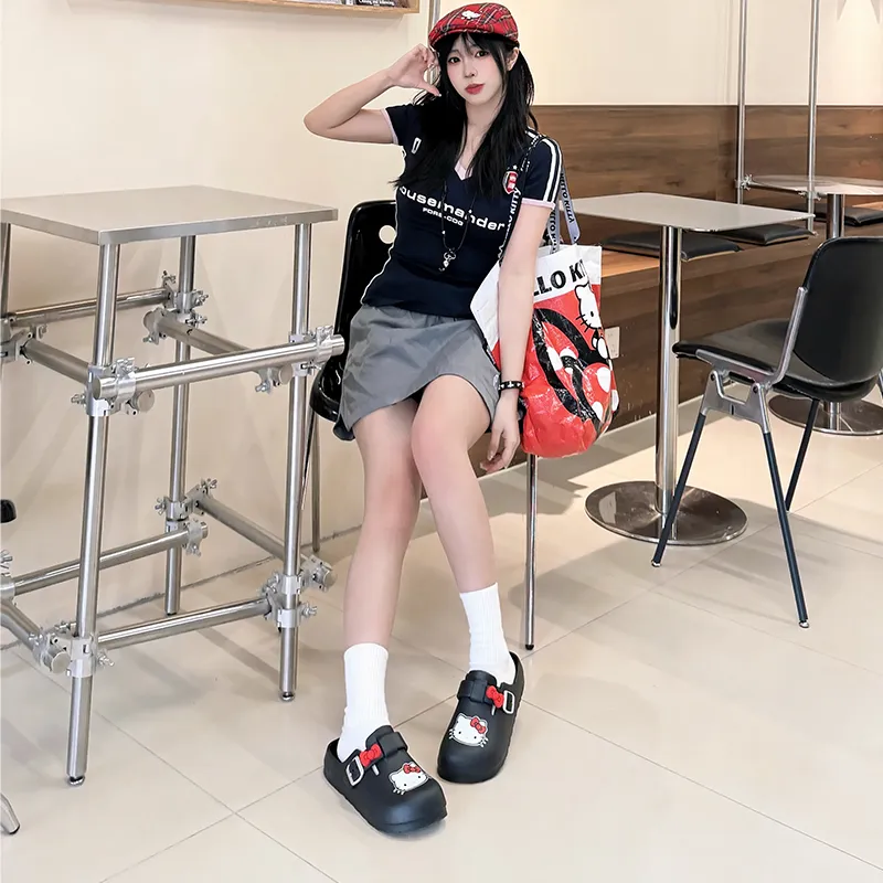 Hello Kitty Slippers / Home Slippers-1