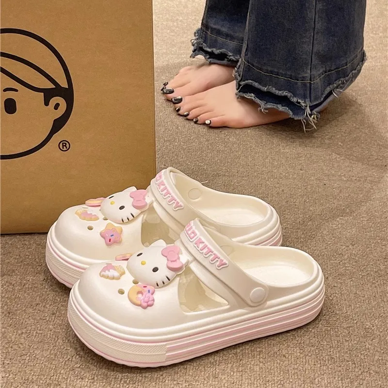 Hello Kitty Slippers / Home Slippers-1
