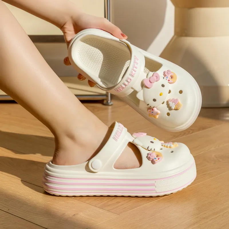 Hello Kitty Slippers / Home Slippers-4