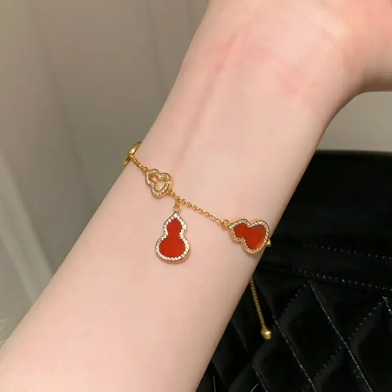 Ji Zhi Jade Bracelets Women's-1