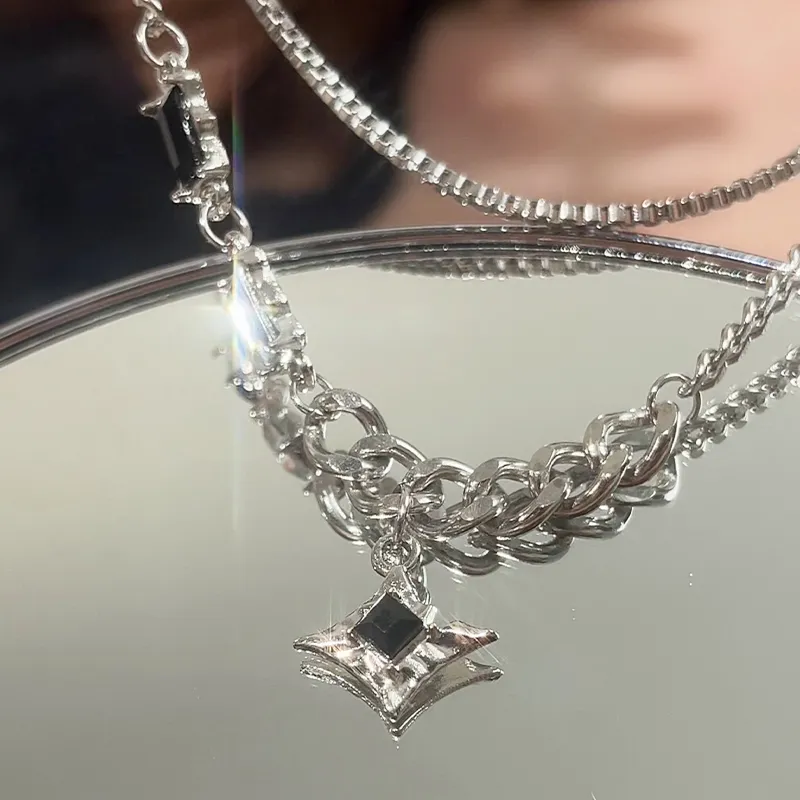 Mr. Shang Silver Plated Necklaces Unisex-5