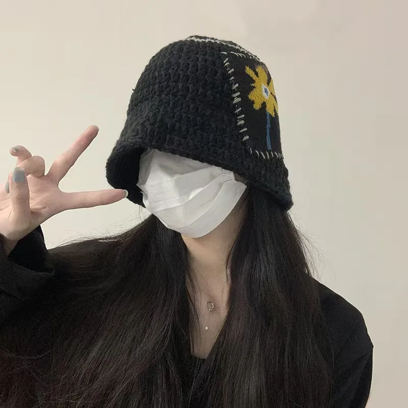 IOTS Minimalist Style Versatile Design For Autumn And Winter Warmth Bucket Hats Unisex-3