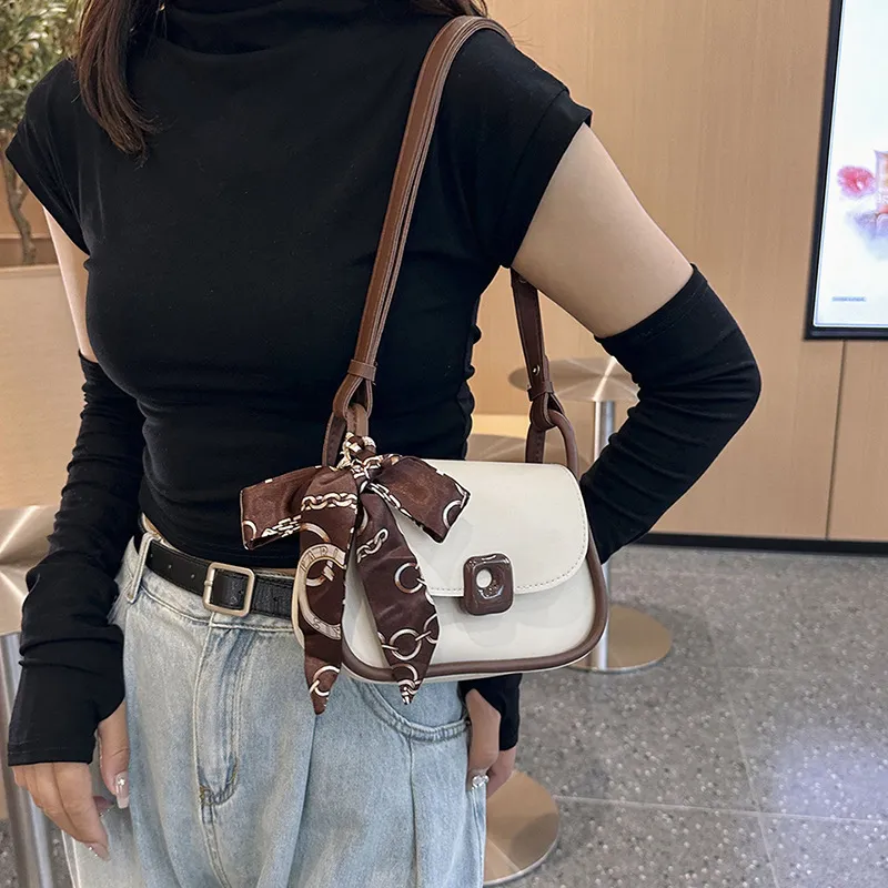NX DOUGHNUT PU Crossbody Bag Regular Women's White Black White & Pink White & Brown-6