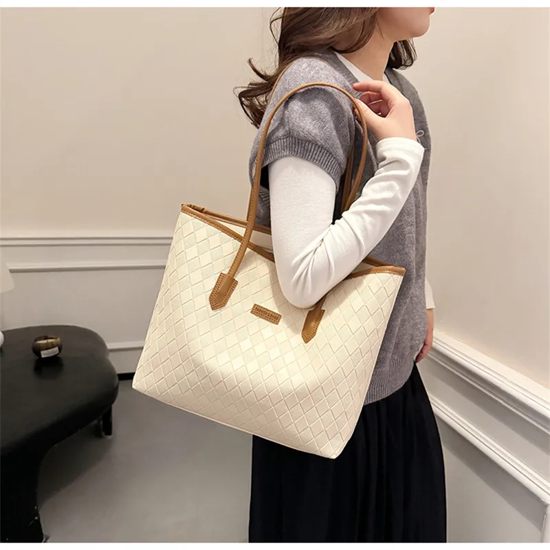 NX DOUGHNUT PU Tote Bag Shoulder Bag Regular Women's Brown/Khaki-2