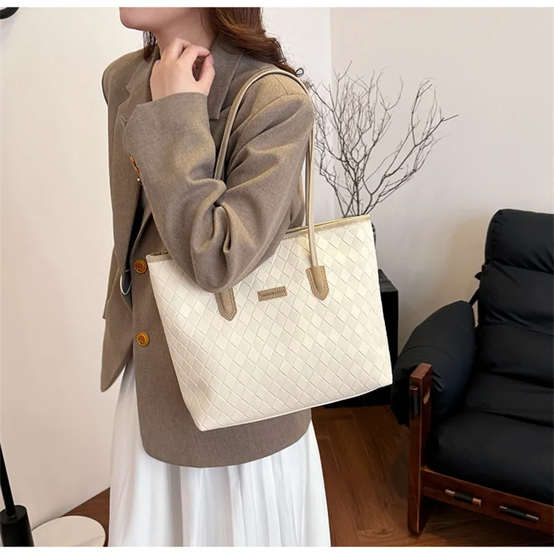 NX DOUGHNUT PU Tote Bag Shoulder Bag Regular Women's Brown/Khaki-7