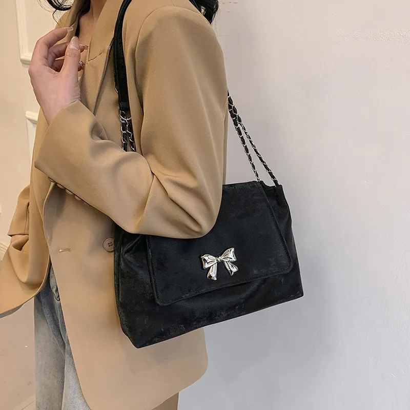 NX DOUGHNUT PU Shoulder Bag Regular Women's White/Black/Blue/Pink-21
