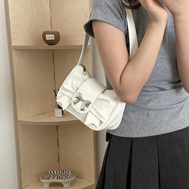 NX DOUGHNUT PU Shoulder Bag Regular Women's Pink White Silver Khaki Brown Black-37