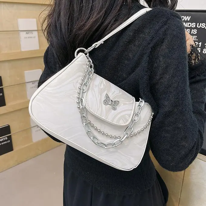 NX DOUGHNUT PU Shoulder Bag Regular Women's Black/White/Silver-21