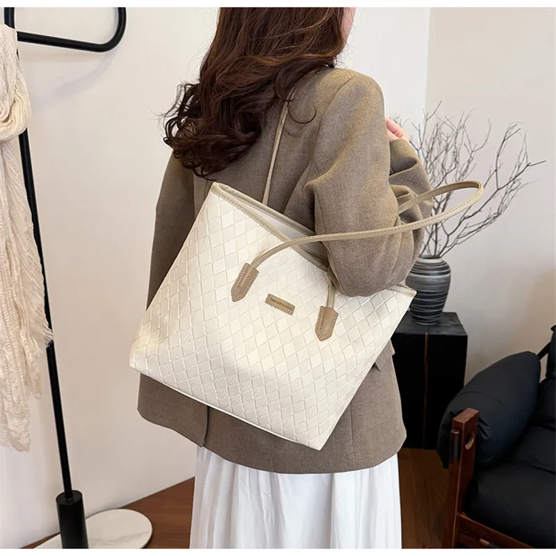 NX DOUGHNUT PU Tote Bag Shoulder Bag Regular Women's Brown/Khaki-15