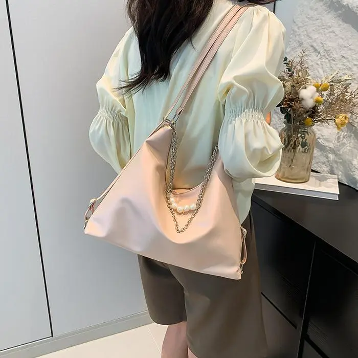 NX DOUGHNUT PU Shoulder Bag Regular Women's White/Black/Pink/Silver-32