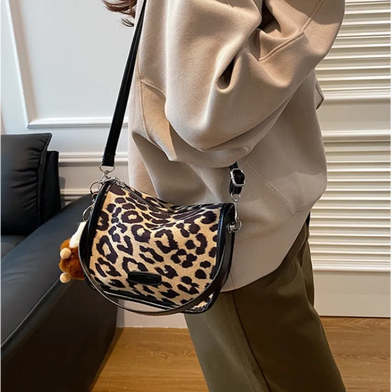 NX DOUGHNUT PU Shoulder Bag Crossbody Bag Women's Brown Khaki Leopard Print Black Leopard Print-6
