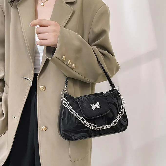 NX DOUGHNUT PU Shoulder Bag Regular Women's Black/White/Silver-17