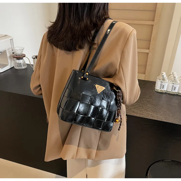 NX DOUGHNUT PU Handbag Shoulder Bag Women's Black/Ancora Red/Coffee/Brown-4
