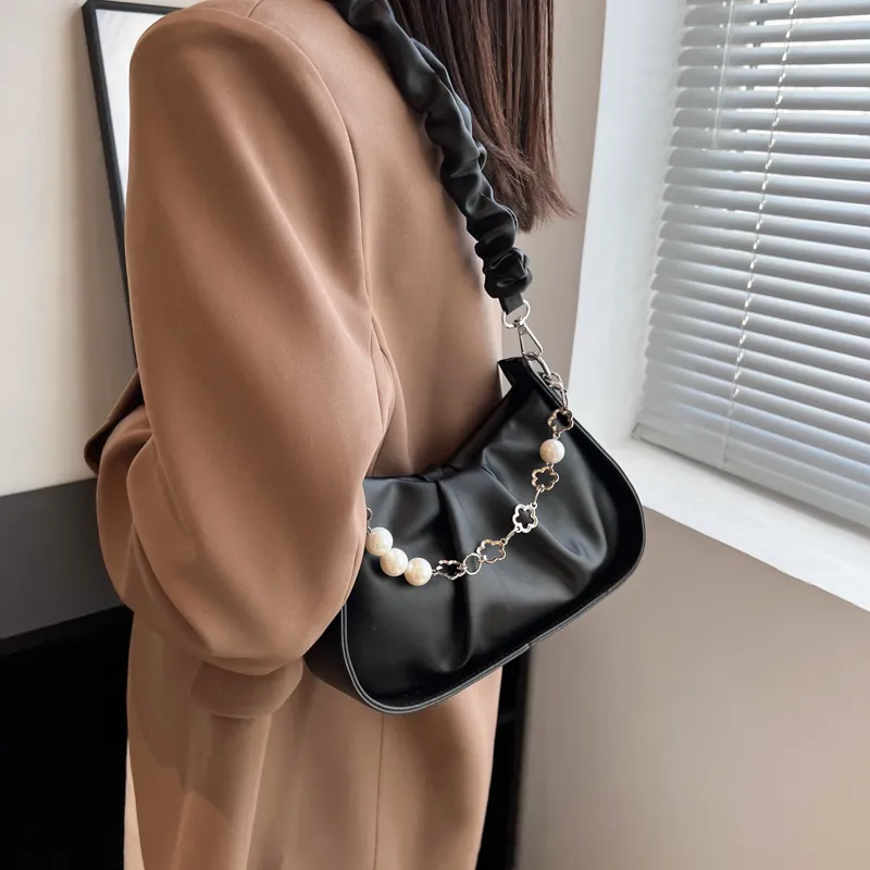 NX DOUGHNUT PU Shoulder Bag Regular Women's White/Black/Light Yellow-24