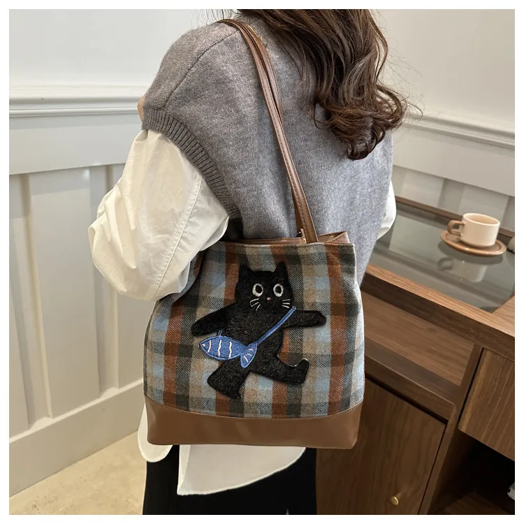 NX DOUGHNUT Woolen Tote Bag, Shopping Bag, Shoulder Bag Unisex Multicolor-2
