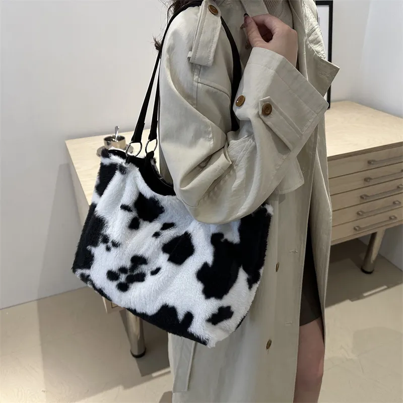 NX DOUGHNUT Plush Handbag, Shoulder Bag Regular Women's Multicolor-1